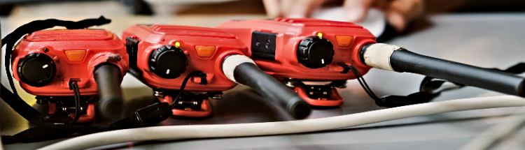 walkie talkie radios in a line